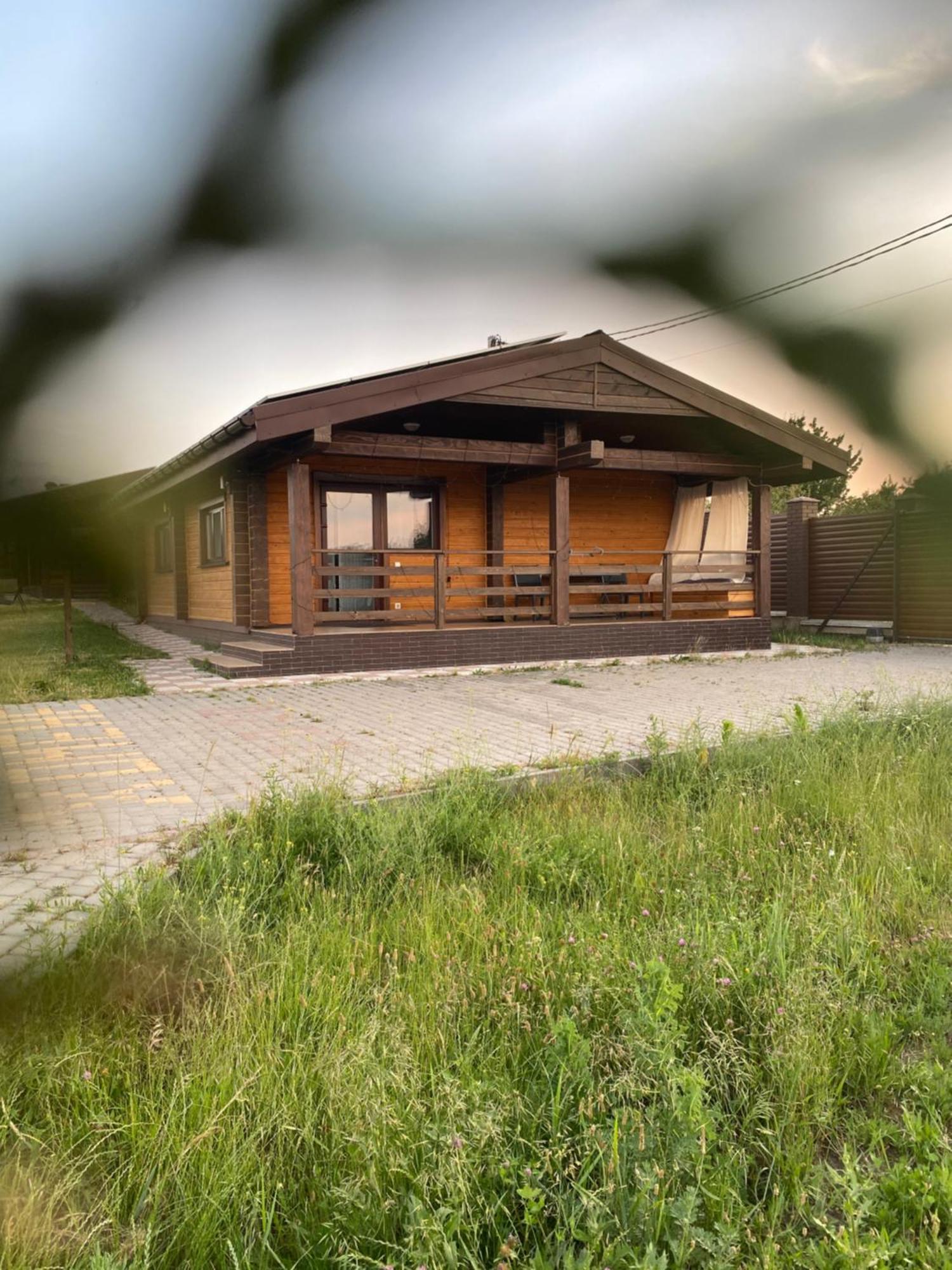 Хомене Villa Rzhyshchiv Luaran gambar